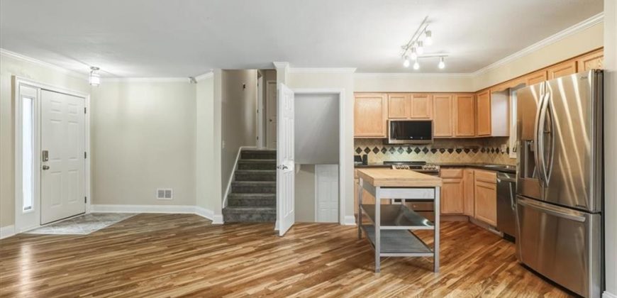 Homes for Sale in Gladstone, MO 64118 | 7320 N Euclid Avenue