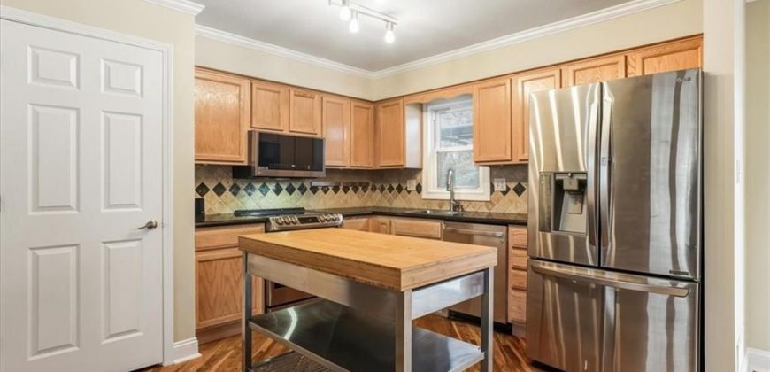 Homes for Sale in Gladstone, MO 64118 | 7320 N Euclid Avenue