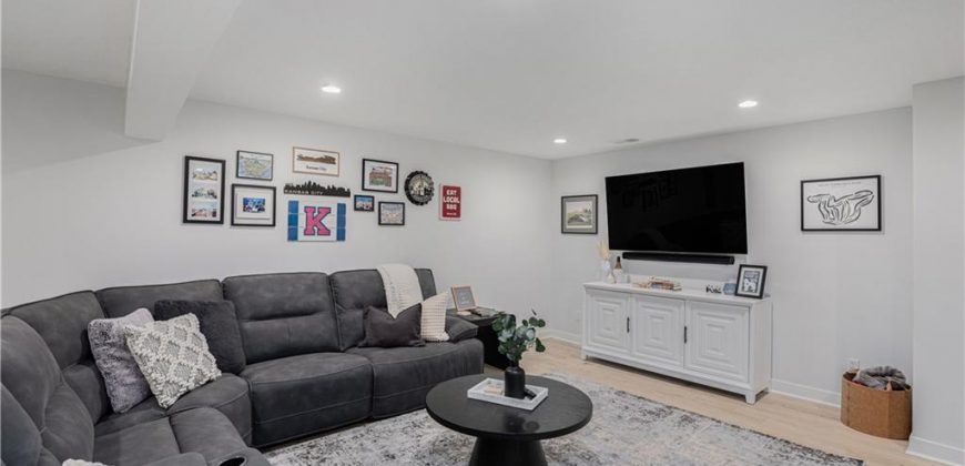 Homes for Sale in Kansas City, MO 64154 | 3922 NW 96th Street