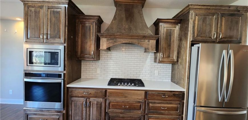 Homes for Sale in Kansas City, MO 64153 | 8140 NW 90th Street