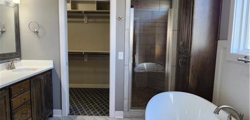 Homes for Sale in Kansas City, MO 64153 | 8140 NW 90th Street