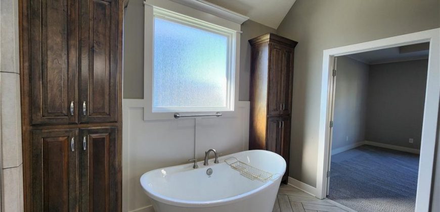 Homes for Sale in Kansas City, MO 64153 | 8140 NW 90th Street