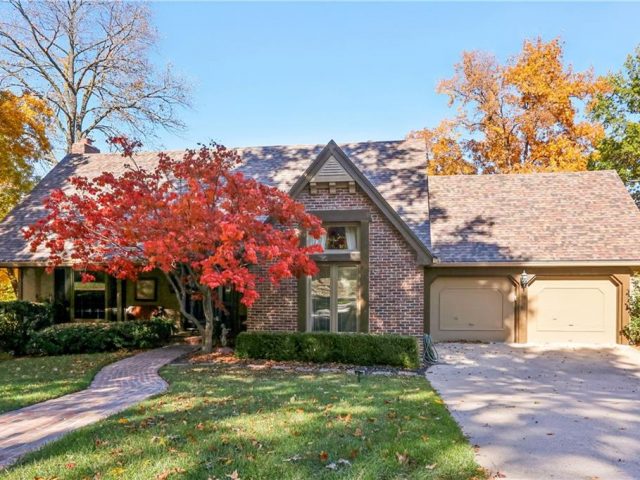 Homes for Sale in Kansas City, MO 64151 | 8196 N Kirkwood Avenue