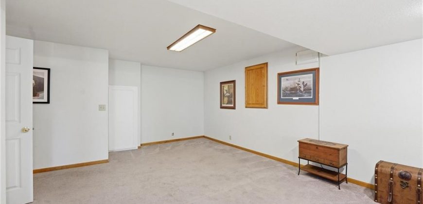 Homes for Sale in Kansas City, MO 64151 | 7432 N Granby Avenue