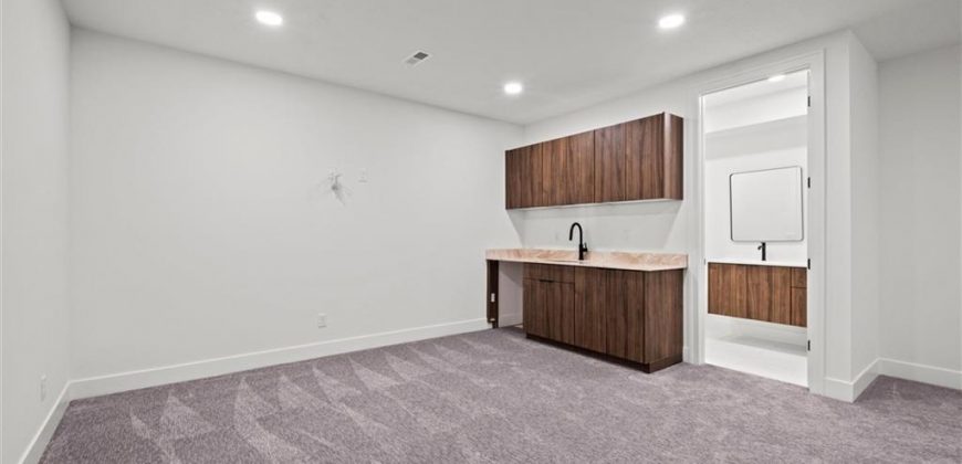 Homes for Sale in Kansas City, MO 64154 | 2614 NW 84th Terrace