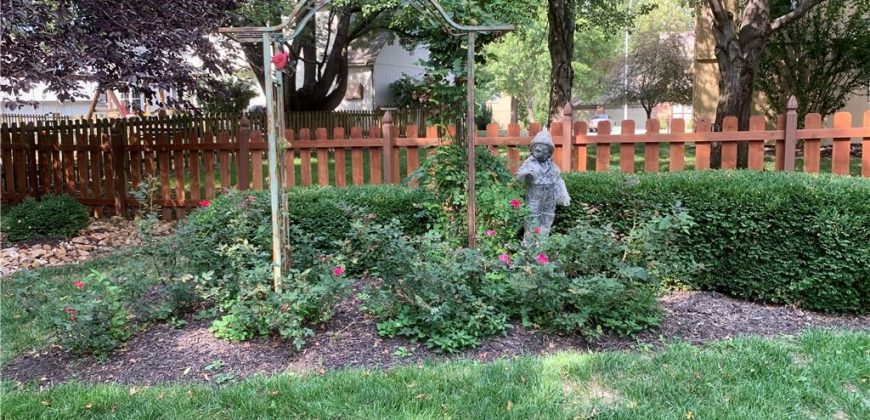 Homes for Sale in Kansas City, MO 64151 | 7424  Amoret Avenue