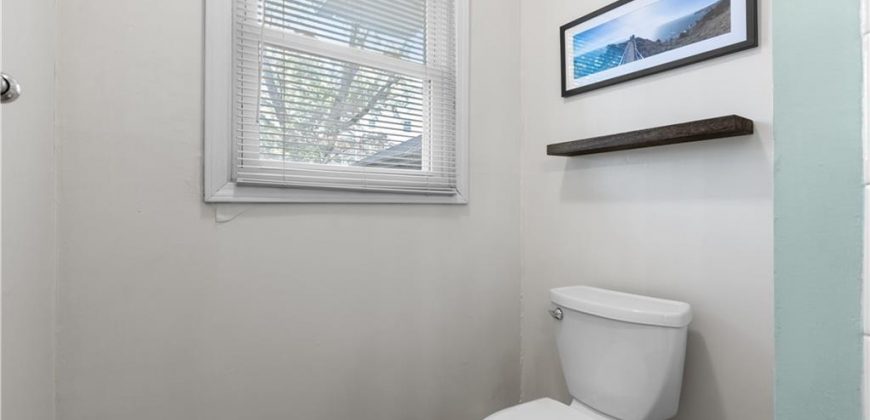 Homes for Sale in Parkville, MO 64152 | 6717 NW Lawson Lane