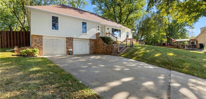 Homes for Sale in Parkville, MO 64152 | 6717 NW Lawson Lane