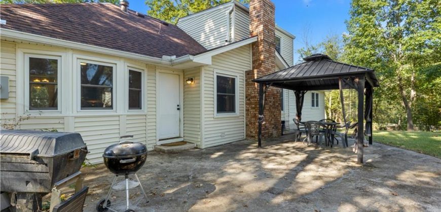 Homes for Sale in Parkville, MO 64152 | 6717 NW Lawson Lane