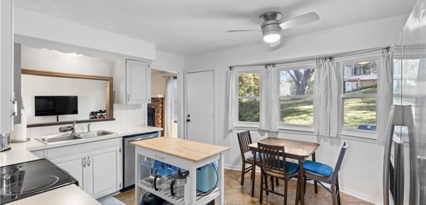 Homes for Sale in Parkville, MO 64152 | 6717 NW Lawson Lane