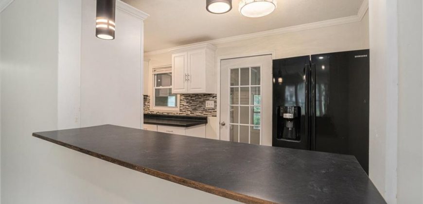 Homes for Sale in Kansas City, MO 64116 | 915 NE 44th Street