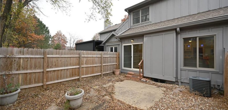 Homes for Sale in Kansas City, MO 64151 | 8229 NW Barrybrooke Court