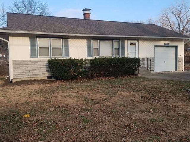 Homes for Sale in Gladstone, MO 64118 | 2304 NE Pursell Road