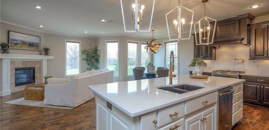 Homes for Sale in Kansas City, MO 64157 | 10502 N Willow Avenue