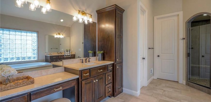 Homes for Sale in Kansas City, MO 64157 | 10502 N Willow Avenue