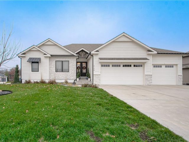 Homes for Sale in Kearney, MO 64060 | 2148  Foxtail Drive