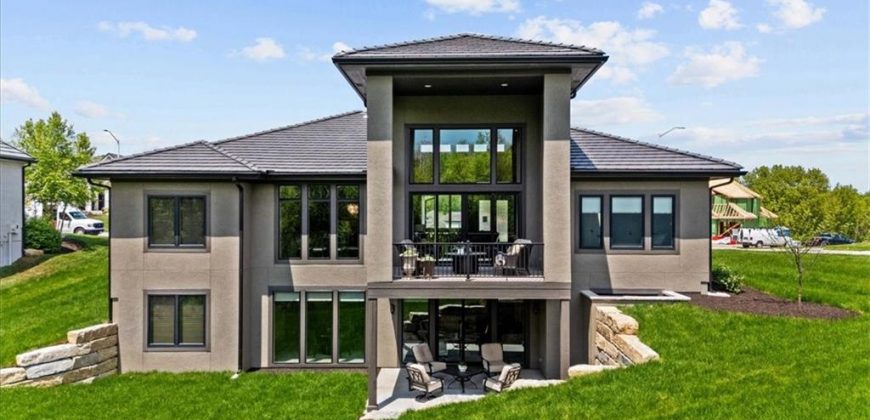 Homes for Sale in Kansas City, MO 64151 | 6101 NW 58th Street