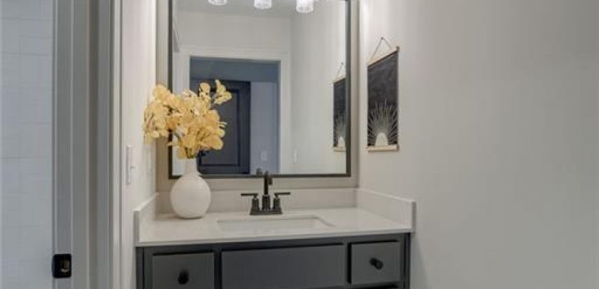 Homes for Sale in Parkville, MO 64152 | 13504  Terrace Park Drive