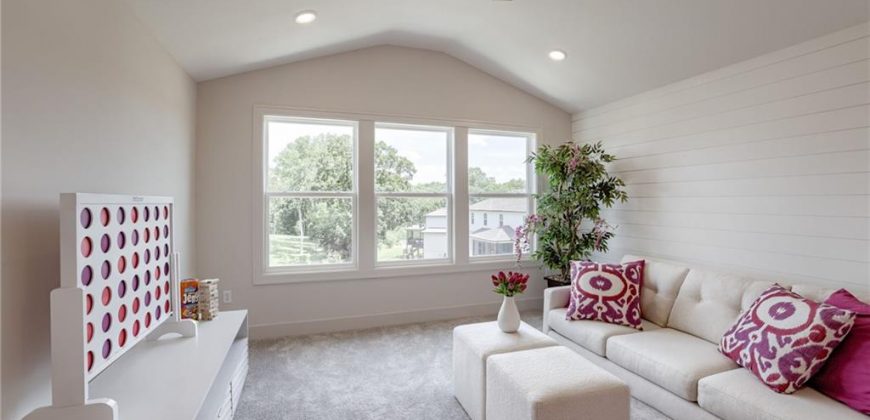 Homes for Sale in Parkville, MO 64152 | 13504  Terrace Park Drive