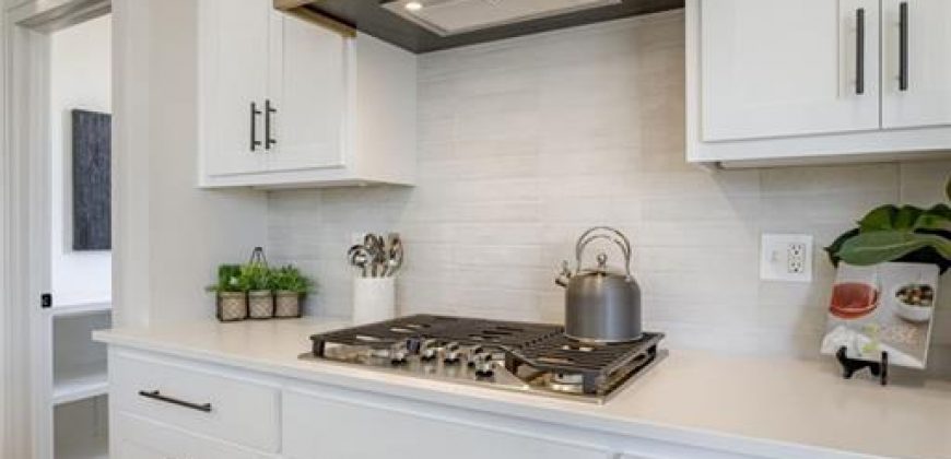 Homes for Sale in Parkville, MO 64152 | 13504  Terrace Park Drive