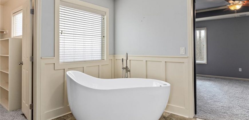 Homes for Sale in Kansas City, MO 64154 | 5619 NW 108TH Terrace