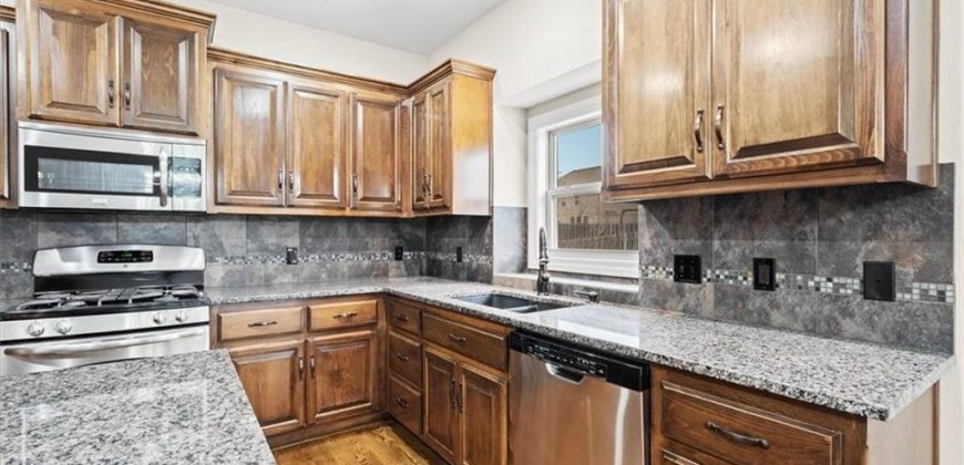 Homes for Sale in Kansas City, MO 64154 | 5700 NW 92nd Terrace