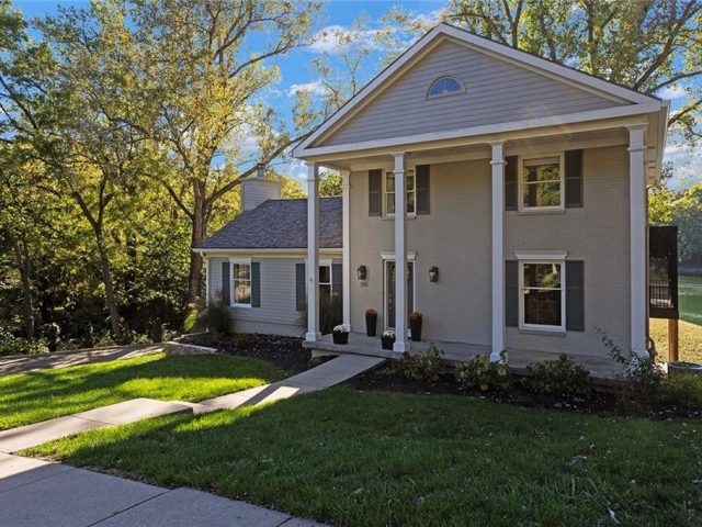 Homes for Sale in Liberty, MO 64068 | 900  Wildbriar Drive