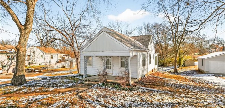 Homes for Sale in Kansas City, MO 64117 | 4013 NE Chaumiere Road