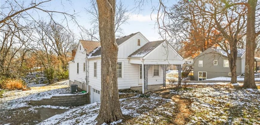 Homes for Sale in Kansas City, MO 64117 | 4013 NE Chaumiere Road