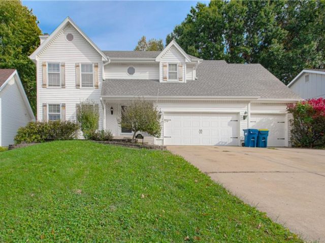 Homes for Sale in Liberty, MO 64068 | 1323  Amesbury Avenue