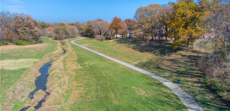 Homes for Sale in Gladstone, MO 64119 | 116  The Woodlands Drive