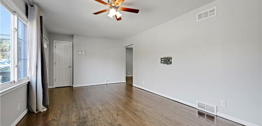 Homes for Sale in Kansas City, MO 64116 | 657 NE Russell Road