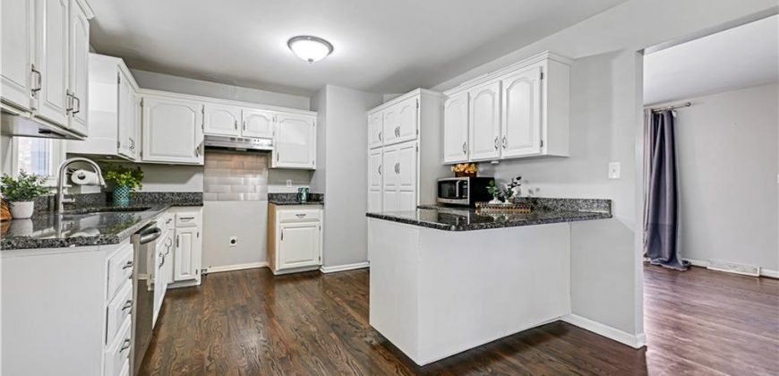 Homes for Sale in Kansas City, MO 64116 | 657 NE Russell Road