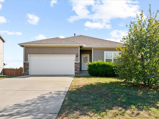 Homes for Sale in Kansas City, MO 64155 | 11115 N Jefferson Street