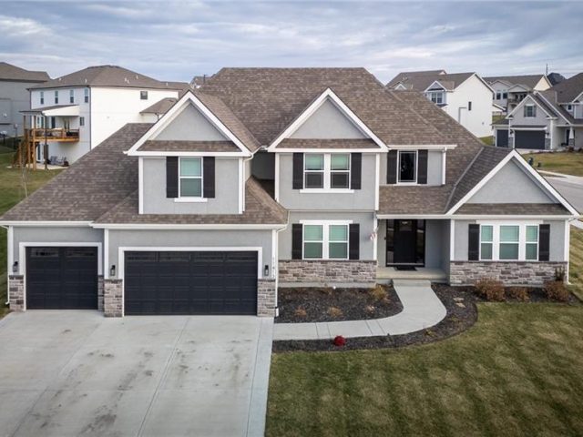 Homes for Sale in Kearney, MO 64060 | 11413  Switchgrass Street