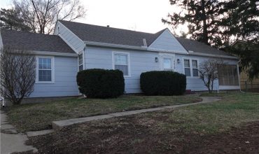 Homes for Sale in Kansas City, MO 64116 | 4429 N Oak Trafficway
