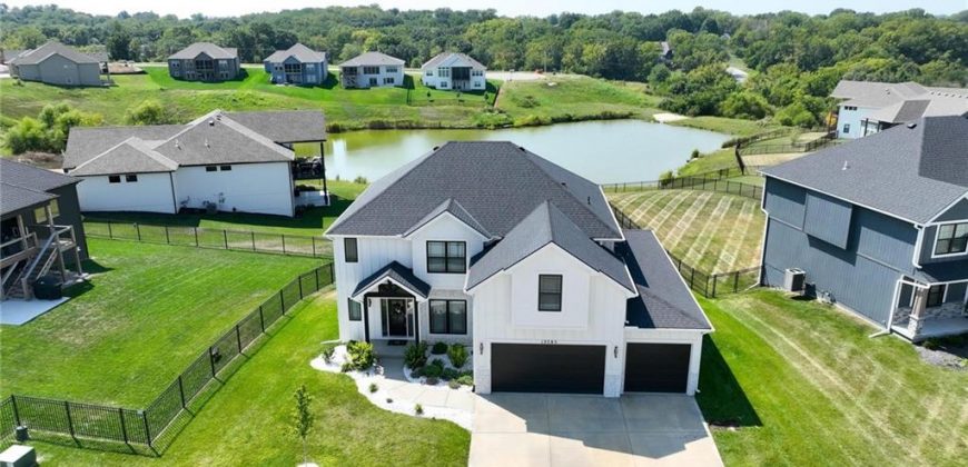 Homes for Sale in Parkville, MO 64152 | 13785 NW 71st Street