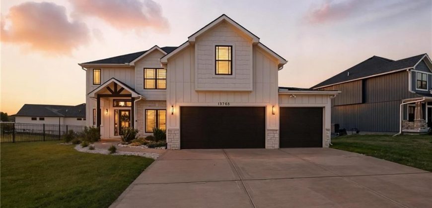 Homes for Sale in Parkville, MO 64152 | 13785 NW 71st Street