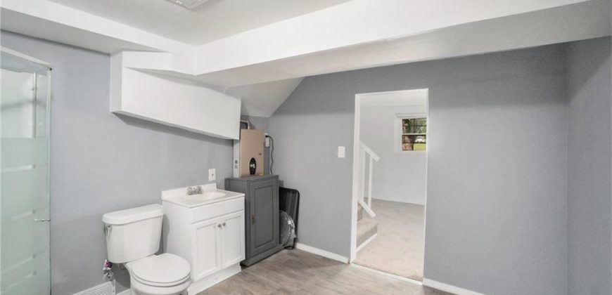 Homes for Sale in Liberty, MO 64068 | 215  Grant Street