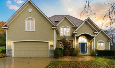 Homes for Sale in Smithville, MO 64089 | 14815  Black Oak Drive