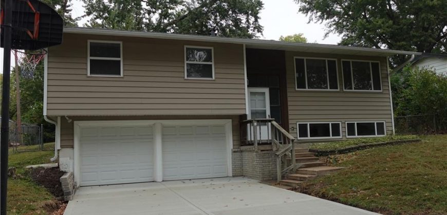 Homes for Sale in Kansas City, MO 64152 | 6922 NW 77th Terrace