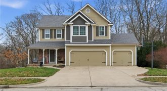 Homes for Sale in Liberty, MO 64068 | 1609  Buckingham Drive
