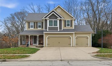 Homes for Sale in Liberty, MO 64068 | 1609  Buckingham Drive