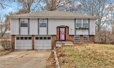 Homes for Sale in Kansas City, MO 64119 | 5016 N Bellaire Avenue