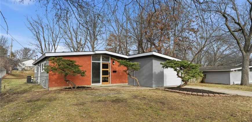 Homes for Sale in Kansas City, MO 64118 | 1204 NE 67th Street