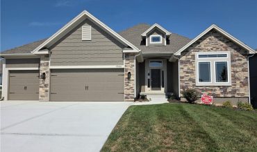 Homes for Sale in Kansas City, MO 64156 | 7000 NE 102nd Court