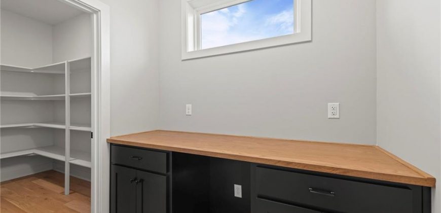 Homes for Sale in Kansas City, MO 64157 | 8716 N Lewis Avenue