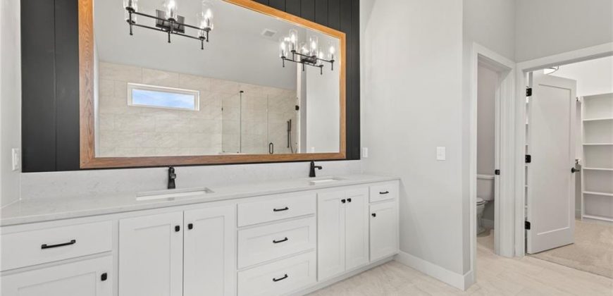 Homes for Sale in Kansas City, MO 64157 | 8716 N Lewis Avenue