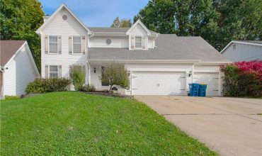 Homes for Sale in Liberty, MO 64068 | 1323  Amesbury Avenue