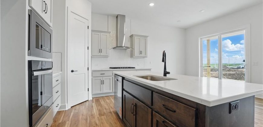 Homes for Sale in Kansas City, MO 64155 | 1615 NW 105th Terrace